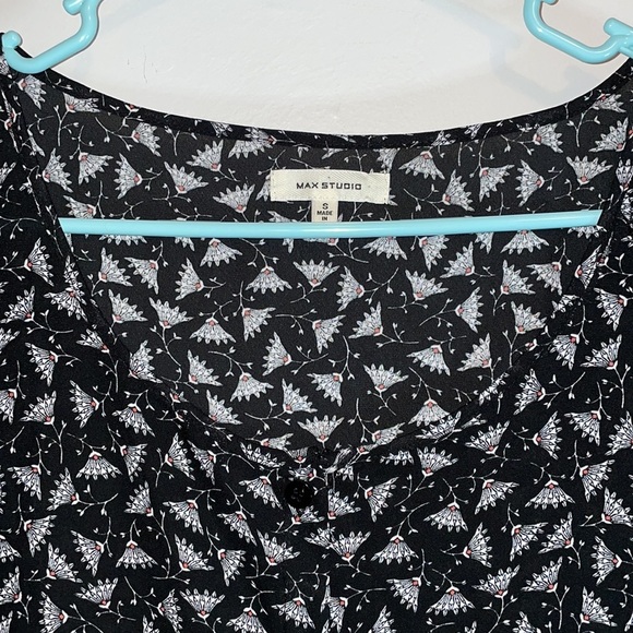 Max studio Black & floral Ruffled Dress Size S - Picture 2 of 4